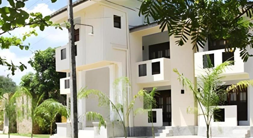 de 5000 m² con 7 habitación/es y 7 baño/s de uso privado, en Yala Tissamaharama Exterior foto