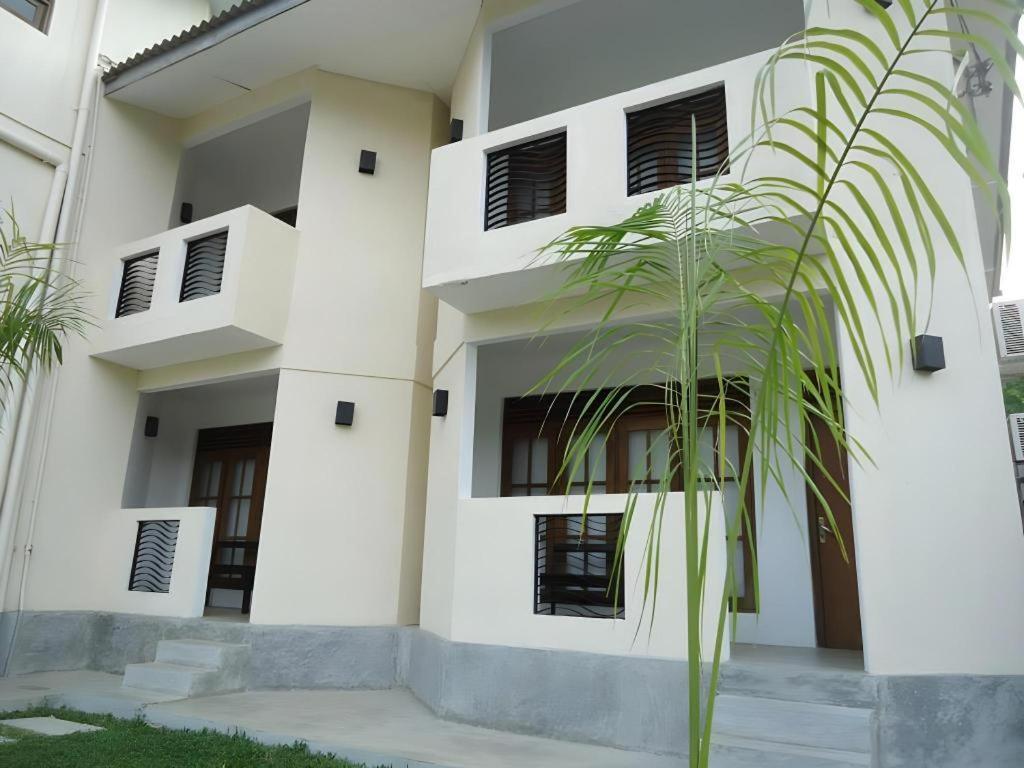 de 5000 m² con 7 habitación/es y 7 baño/s de uso privado, en Yala Tissamaharama Exterior foto