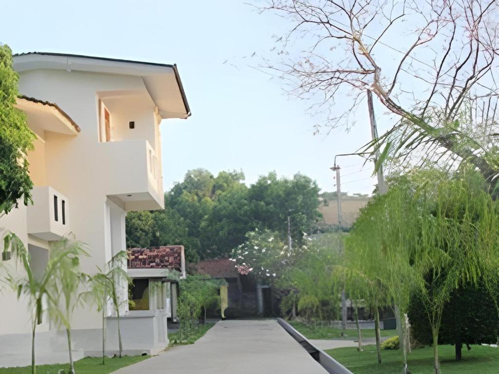 de 5000 m² con 7 habitación/es y 7 baño/s de uso privado, en Yala Tissamaharama Exterior foto