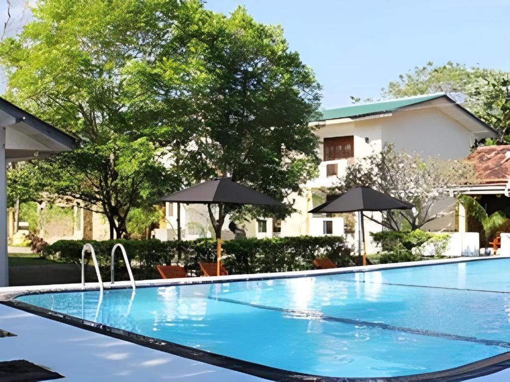 de 5000 m² con 7 habitación/es y 7 baño/s de uso privado, en Yala Tissamaharama Exterior foto