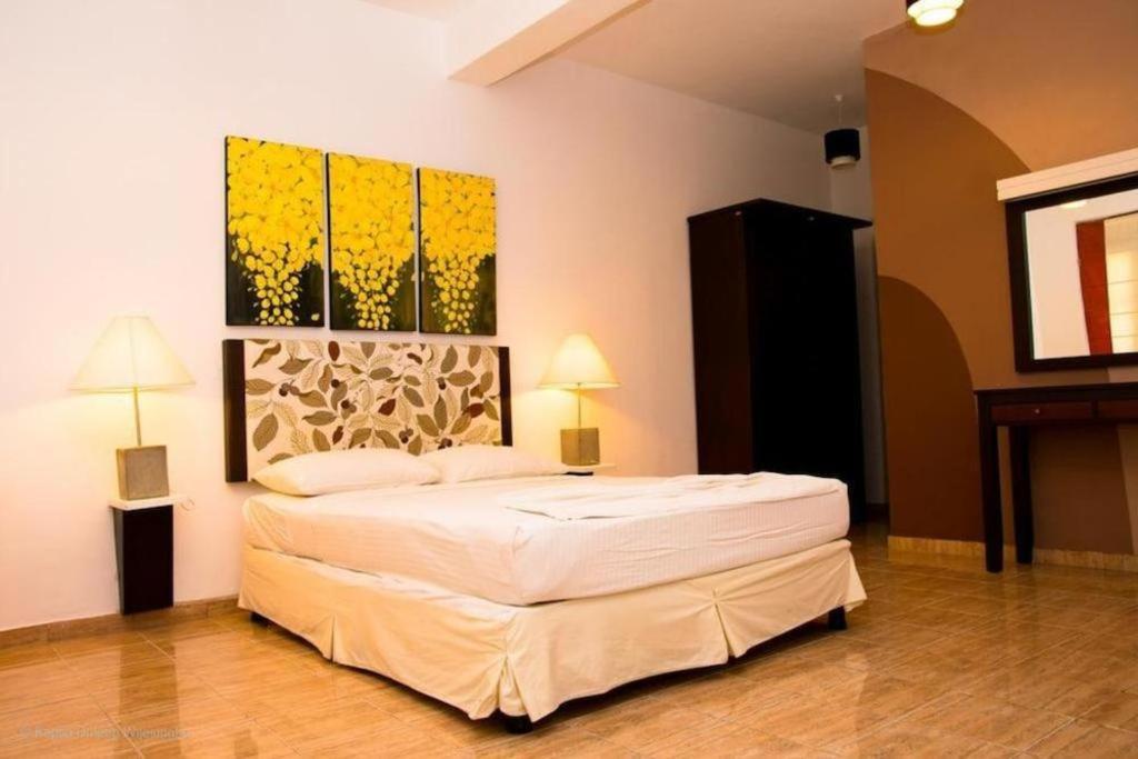 de 5000 m² con 7 habitación/es y 7 baño/s de uso privado, en Yala Tissamaharama Exterior foto