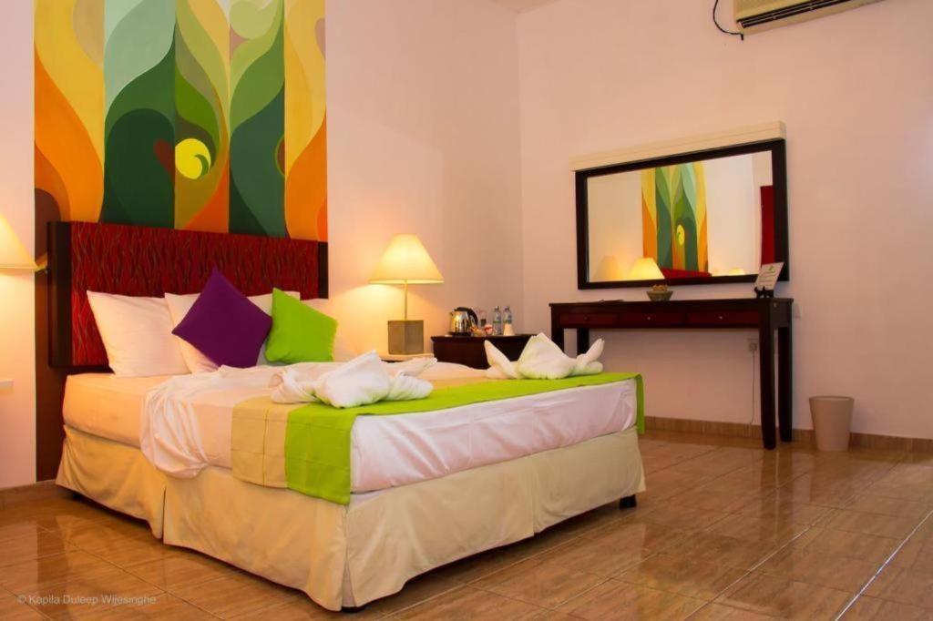 de 5000 m² con 7 habitación/es y 7 baño/s de uso privado, en Yala Tissamaharama Exterior foto