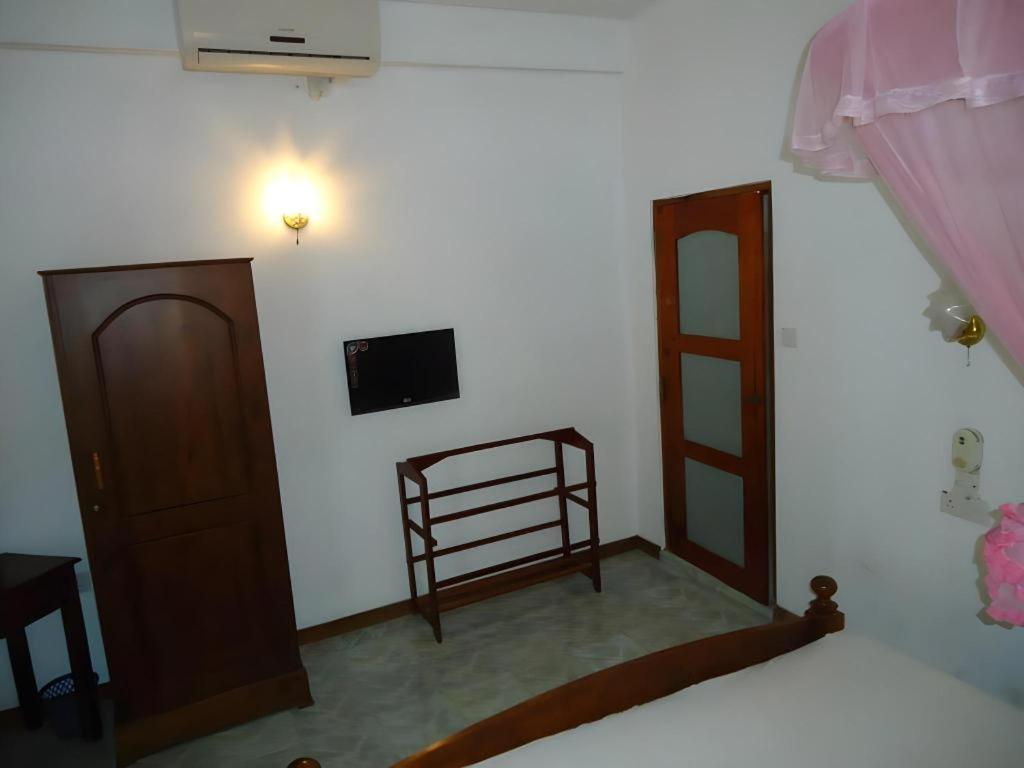 de 5000 m² con 7 habitación/es y 7 baño/s de uso privado, en Yala Tissamaharama Exterior foto