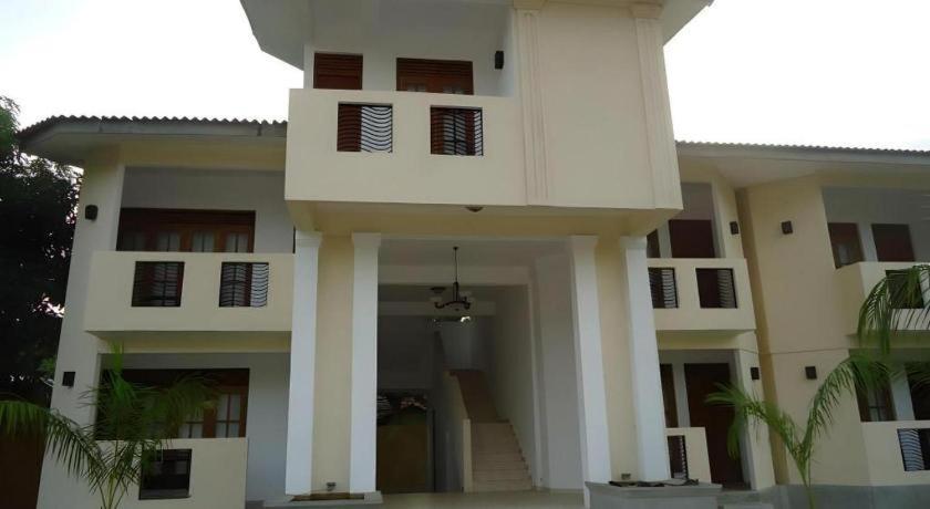 de 5000 m² con 7 habitación/es y 7 baño/s de uso privado, en Yala Tissamaharama Exterior foto
