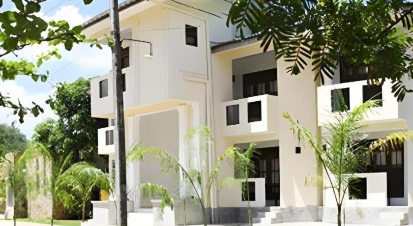de 5000 m² con 7 habitación/es y 7 baño/s de uso privado, en Yala Tissamaharama Exterior foto
