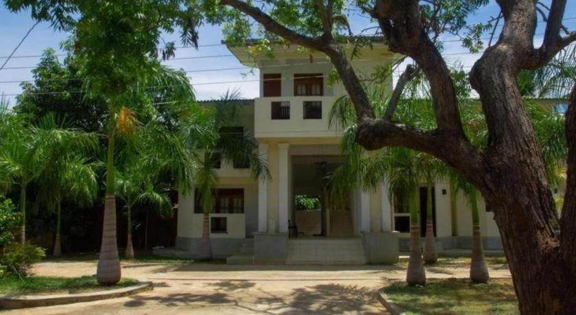 de 5000 m² con 7 habitación/es y 7 baño/s de uso privado, en Yala Tissamaharama Exterior foto