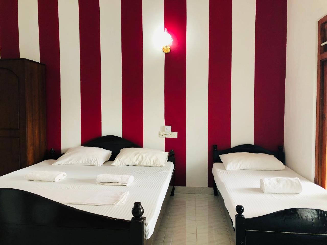 de 5000 m² con 7 habitación/es y 7 baño/s de uso privado, en Yala Tissamaharama Exterior foto