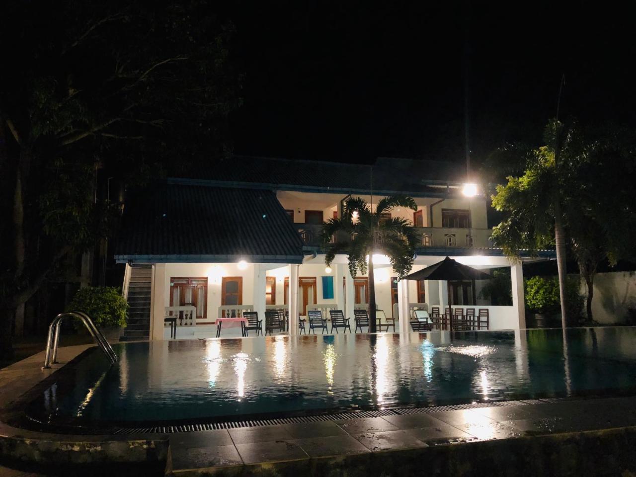 de 5000 m² con 7 habitación/es y 7 baño/s de uso privado, en Yala Tissamaharama Exterior foto