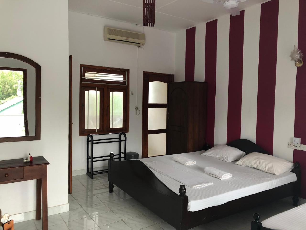 de 5000 m² con 7 habitación/es y 7 baño/s de uso privado, en Yala Tissamaharama Exterior foto